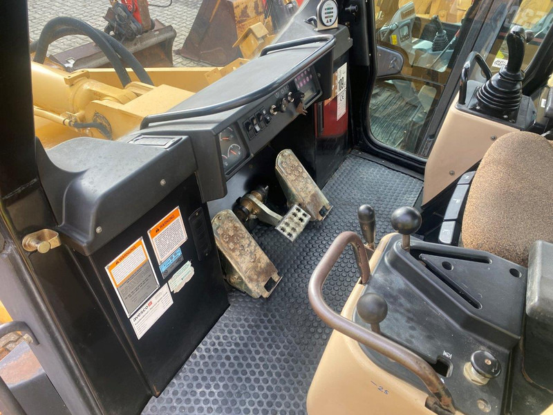 Caterpillar 953 C - Vikšrinis krautuvas: foto 5 Caterpillar 953 C - Vikšrinis krautuvas: foto 5