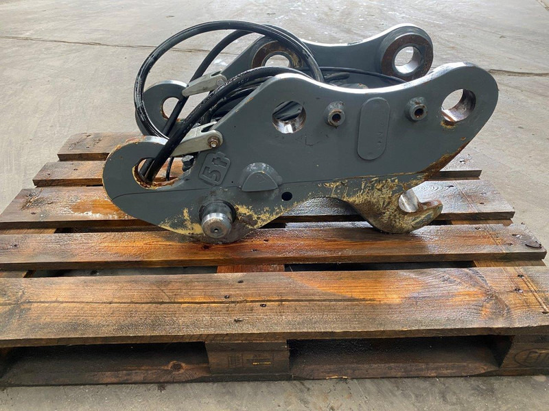 Liebherr SW33 - Greita jungtis: foto 1 Liebherr SW33 - Greita jungtis: foto 1