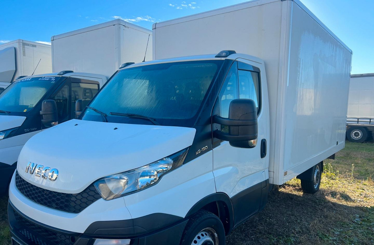 Iveco daily 35s15 furgone euro 6 - Furgonas su krovinių dėže: foto 1 Iveco daily 35s15 furgone euro 6 - Furgonas su krovinių dėže: foto 1