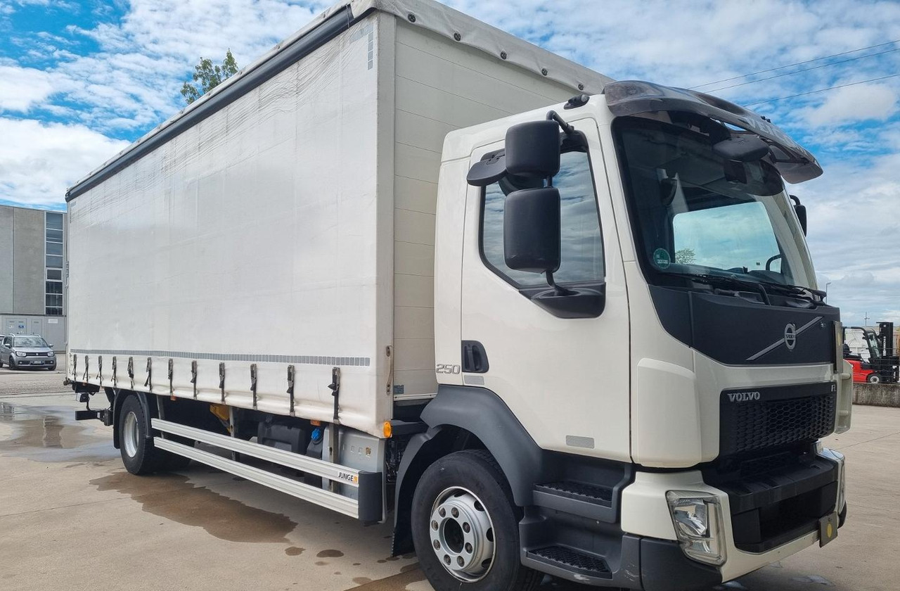 Volvo fl 250 euro 6 copri/scopri sponda - Tentinis sunkvežimis: foto 3 Volvo fl 250 euro 6 copri/scopri sponda - Tentinis sunkvežimis: foto 3