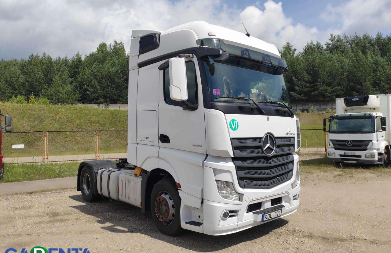 Mercedes-Benz Actros 1845 - Vilkikas: foto 2 Mercedes-Benz Actros 1845 - Vilkikas: foto 2