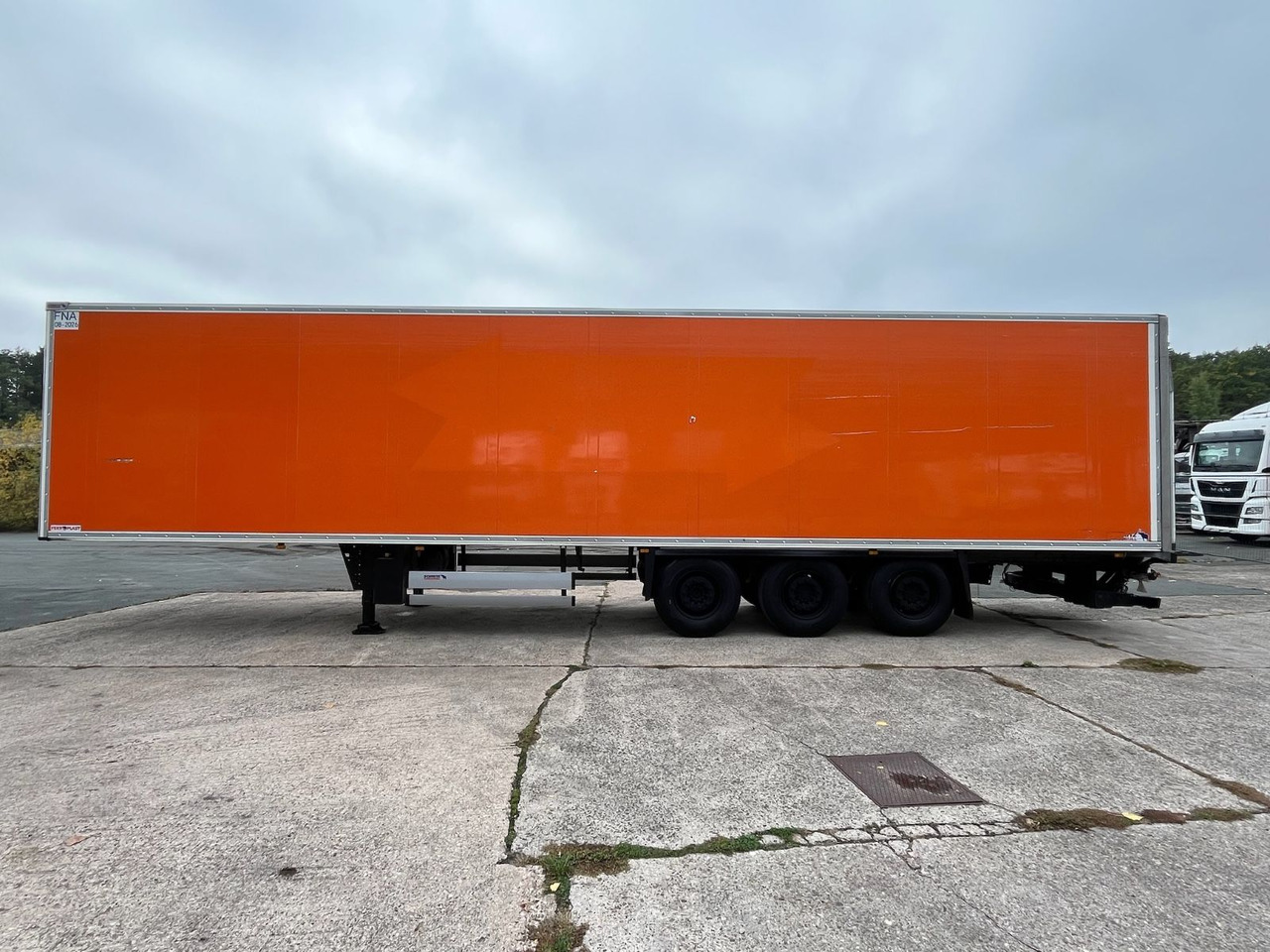 Schmitz Cargobull SCB*S3B/CARRIER/Vector1550/LBW/BÄR/2347h/13,4m - Furgonas puspriekabė: foto 3 Schmitz Cargobull SCB*S3B/CARRIER/Vector1550/LBW/BÄR/2347h/13,4m - Furgonas puspriekabė: foto 3