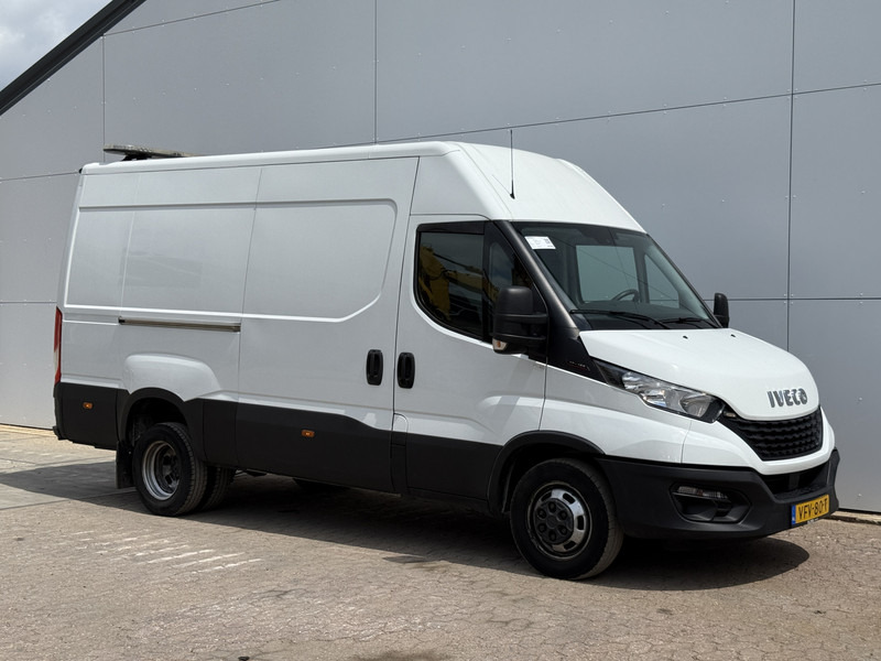 Iveco Daily 35C18 3.0 L2H2 Airco Cruise Control 3,5 Tons Trekhaak 5-26 APK Lucht geveerde stoel - Mažas furgonas: foto 4 Iveco Daily 35C18 3.0 L2H2 Airco Cruise Control 3,5 Tons Trekhaak 5-26 APK Lucht geveerde stoel - Mažas furgonas: foto 4