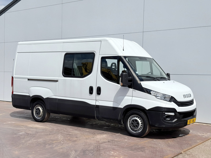 Iveco Daily 35S14 2.3 L2H2 Dubbele Cabine 7 Stoelen Mixto DoKa Airco Cruise Control Trekhaak 3.5t Lucht geveerde stoel - Krovininis mikroautobusas, Komercinis automobilis su dviguba kabina: foto 4 Iveco Daily 35S14 2.3 L2H2 Dubbele Cabine 7 Stoelen Mixto DoKa Airco Cruise Control Trekhaak 3.5t Lucht geveerde stoel - Krovininis mikroautobusas, Komercinis automobilis su dviguba kabina: foto 4