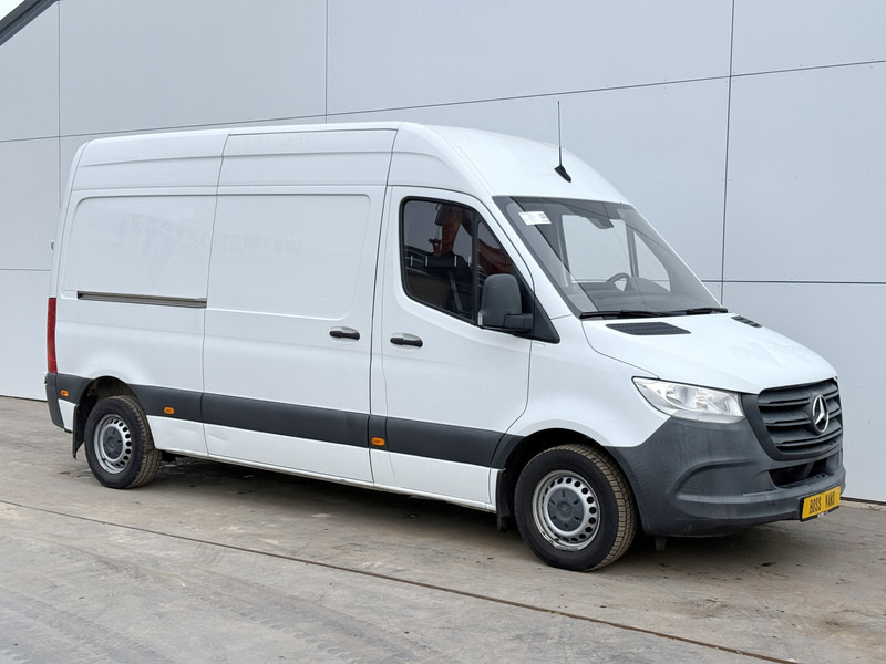 Mercedes-Benz Sprinter 214 2.2 CDI L2H2 Climate Control Cruise Control Trekhaak Carplay Camera - Mažas furgonas: foto 4 Mercedes-Benz Sprinter 214 2.2 CDI L2H2 Climate Control Cruise Control Trekhaak Carplay Camera - Mažas furgonas: foto 4