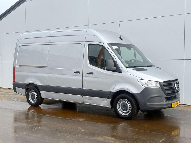 Mercedes-Benz Sprinter 315 1.9 CDI Automaat L2H2 Climate Control Carplay Camera Parkeersensoren voor achter - Mažas furgonas: foto 4 Mercedes-Benz Sprinter 315 1.9 CDI Automaat L2H2 Climate Control Carplay Camera Parkeersensoren voor achter - Mažas furgonas: foto 4