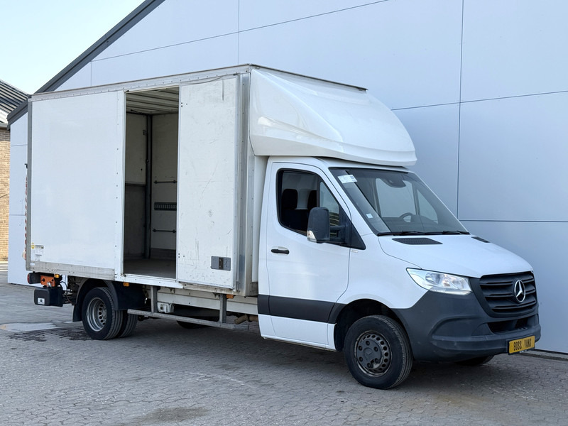 Mercedes-Benz Sprinter 514 2.2 CDI Dubbellucht Laadklep Airco Cruise Control Bakwagen Meubelbak Koffer - Furgonas su krovinių dėže: foto 5 Mercedes-Benz Sprinter 514 2.2 CDI Dubbellucht Laadklep Airco Cruise Control Bakwagen Meubelbak Koffer - Furgonas su krovinių dėže: foto 5
