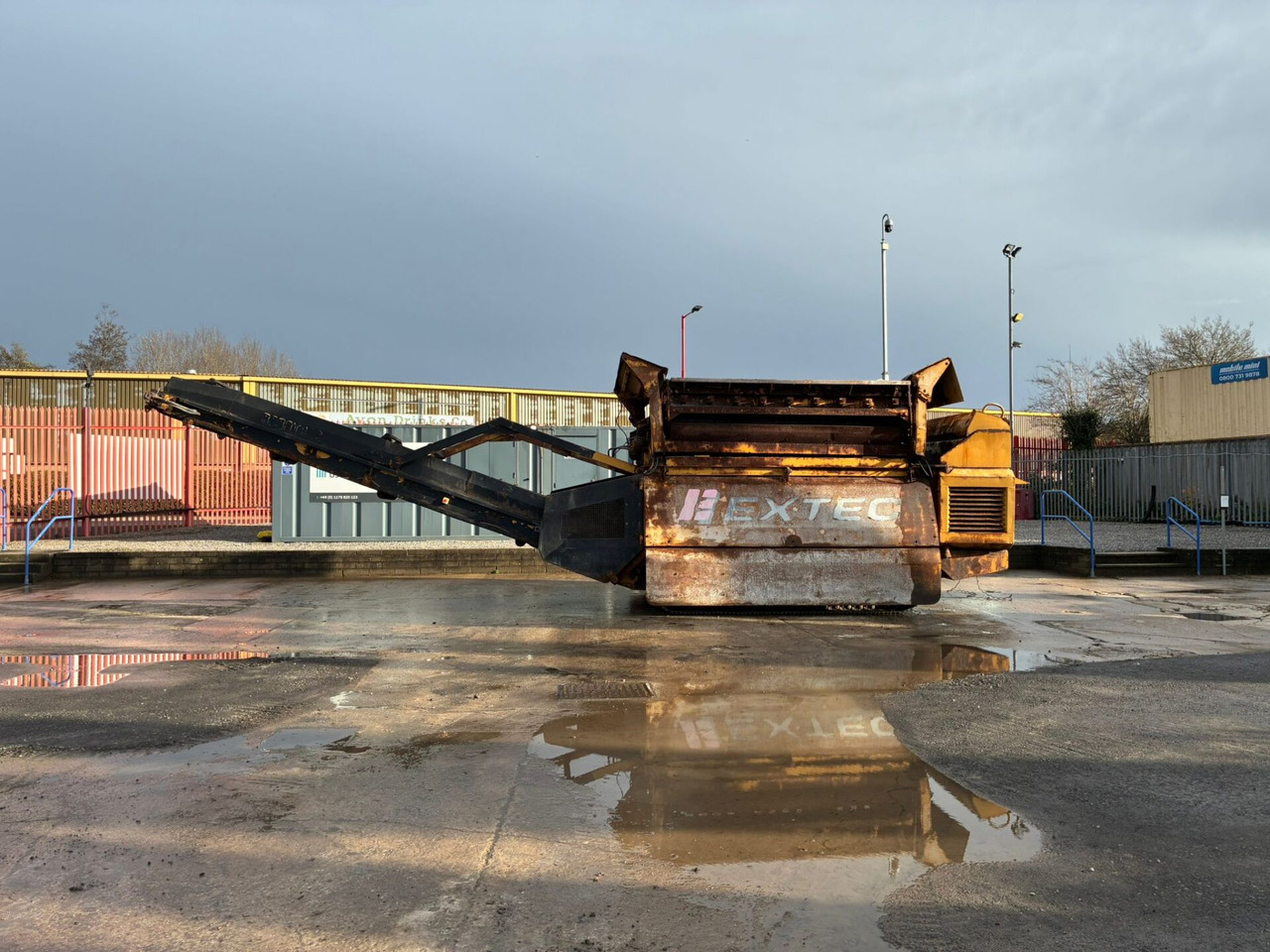 Extec RoboTrak - Sijotuvas: foto 2 Extec RoboTrak - Sijotuvas: foto 2