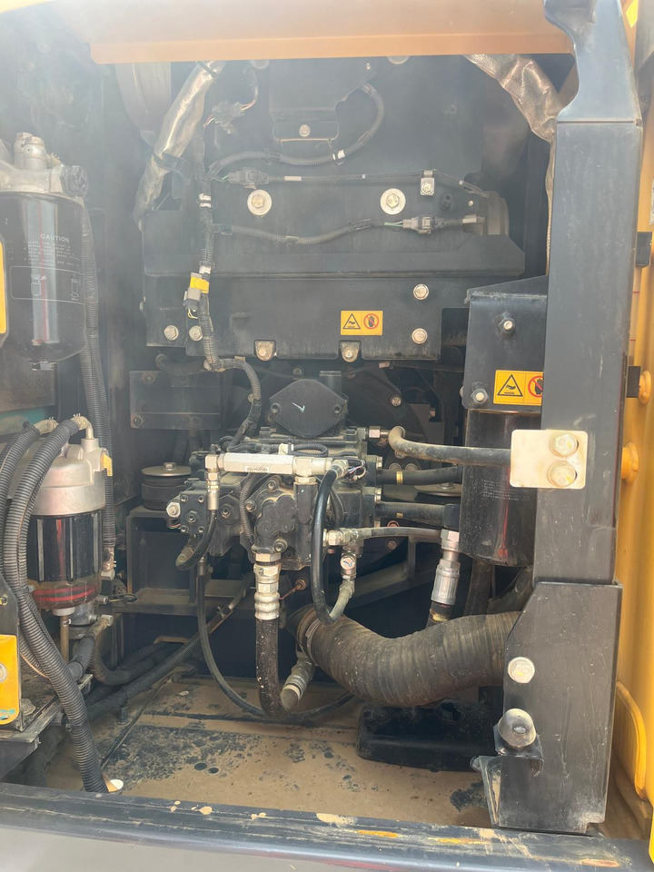 Vikšrinis ekskavatorius Kobelco SK130LC-11: foto 17