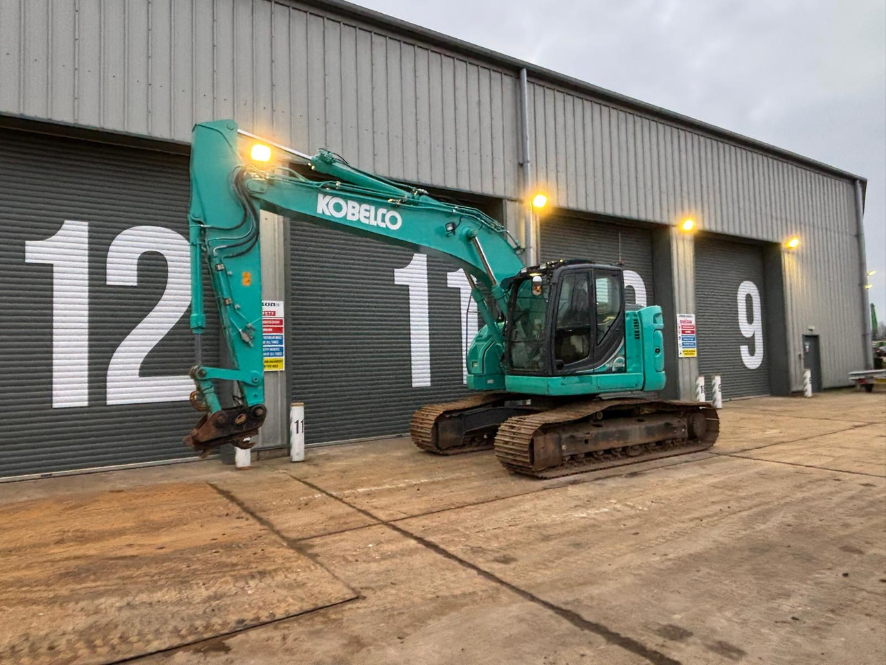Kobelco SK230SRLC-5E - Vikšrinis ekskavatorius: foto 1 Kobelco SK230SRLC-5E - Vikšrinis ekskavatorius: foto 1