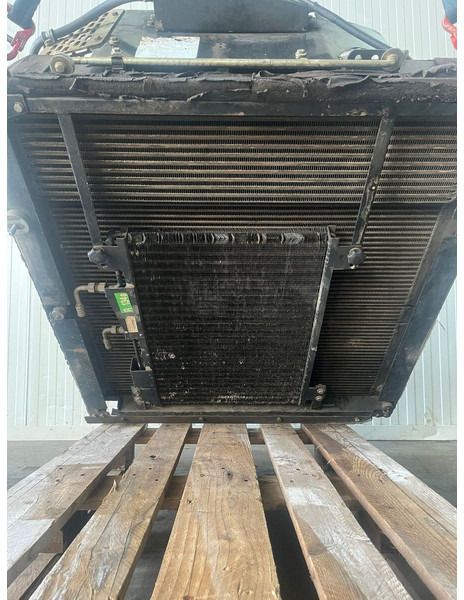Liebherr A904 Li/A904C Li/R904/R904C - Radiatorius: foto 3 Liebherr A904 Li/A904C Li/R904/R904C - Radiatorius: foto 3