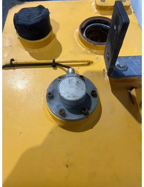 Liebherr - Degalų bakas: foto 5 Liebherr - Degalų bakas: foto 5