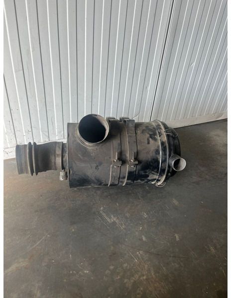 Liebherr R904 / A904C Li / A904 Li / A900C Li / A900C / R900C Li / R904C / R900C Li - Oro įsiurbimo sistema: foto 2 Liebherr R904 / A904C Li / A904 Li / A900C Li / A900C / R900C Li / R904C / R900C Li - Oro įsiurbimo sistema: foto 2