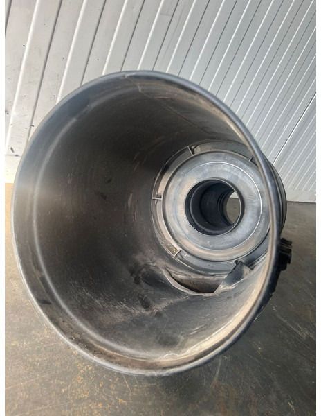 Liebherr R904 / A904C Li / A904 Li / A900C Li / A900C / R900C Li / R904C / R900C Li - Oro įsiurbimo sistema: foto 3 Liebherr R904 / A904C Li / A904 Li / A900C Li / A900C / R900C Li / R904C / R900C Li - Oro įsiurbimo sistema: foto 3