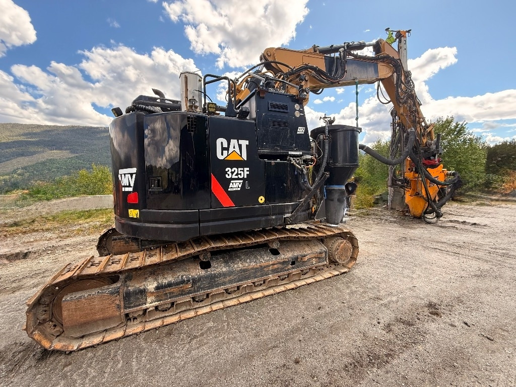 CAT 325 FL CR - Ekskavatorius: foto 2 CAT 325 FL CR - Ekskavatorius: foto 2