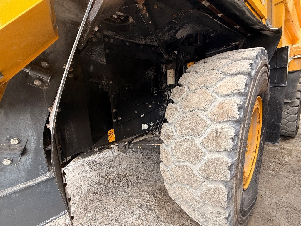 Komatsu HD 405 - 8E0  lizingą Komatsu HD 405 - 8E0: foto 32