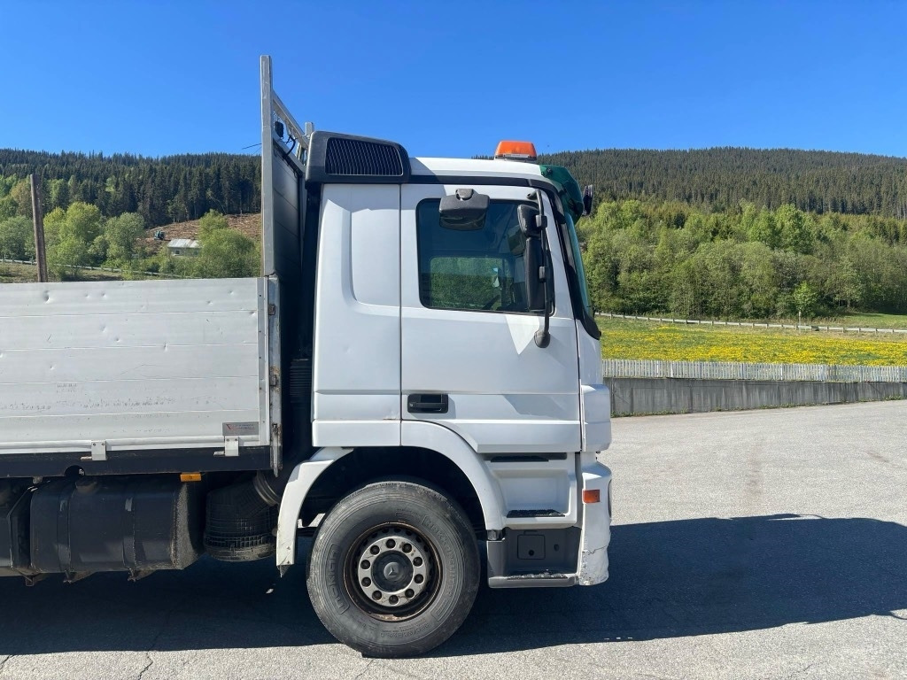 Mercedes-Benz ACTROS 2544 med HIAB 122-E-3 kran 12 tm - Sunkvežimis su kranu: foto 4 Mercedes-Benz ACTROS 2544 med HIAB 122-E-3 kran 12 tm - Sunkvežimis su kranu: foto 4
