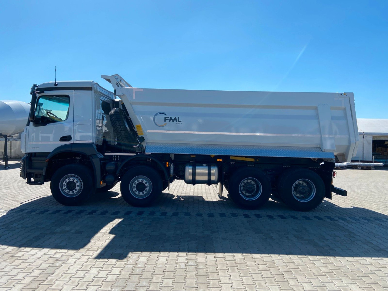 Mercedes-Benz Arocs 4542 8x4 AUTOMAT EURO 3 FML KIPPER - Savivartis sunkvežimis: foto 5 Mercedes-Benz Arocs 4542 8x4 AUTOMAT EURO 3 FML KIPPER - Savivartis sunkvežimis: foto 5