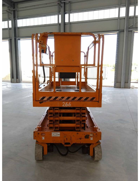 Genie GS 2646 - Žirklinis keltuvas: foto 2 Genie GS 2646 - Žirklinis keltuvas: foto 2