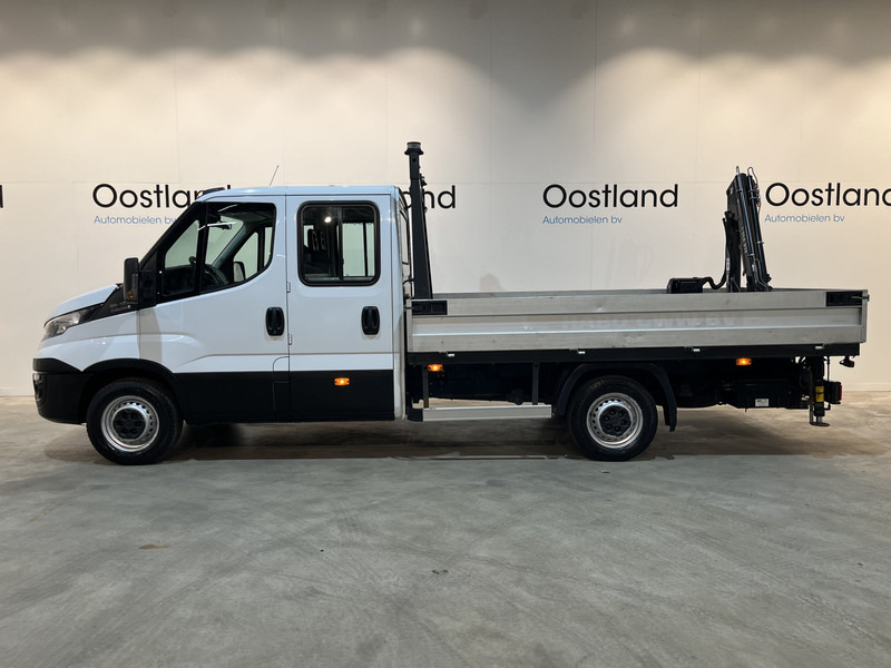 Iveco Daily 35S18D 3.0 375 Automaat Open Laadbak / Hiab Kraan / Euro 6 / Trekhaak 3500 KG / Airco / Camera / Navigatie / 3-Zits / 67.000 KM !! - Bortinis automobilis: foto 2 Iveco Daily 35S18D 3.0 375 Automaat Open Laadbak / Hiab Kraan / Euro 6 / Trekhaak 3500 KG / Airco / Camera / Navigatie / 3-Zits / 67.000 KM !! - Bortinis automobilis: foto 2