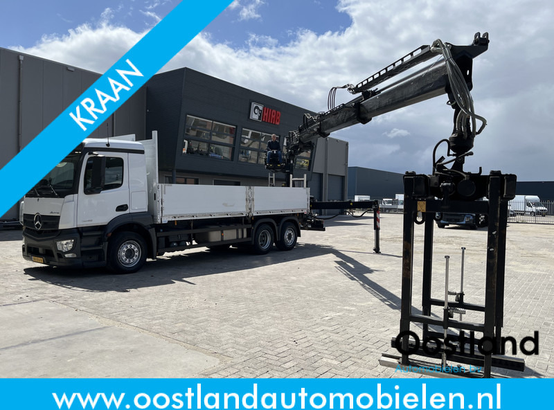 Mercedes-Benz ANTOS 2546 6X2 Bouwstoffenauto / Open laadbak vv KRAAN MKG HLK 221-3 met Palletklem - Platforminis/ Bortinis sunkvežimis, Sunkvežimis su kranu: foto 1 Mercedes-Benz ANTOS 2546 6X2 Bouwstoffenauto / Open laadbak vv KRAAN MKG HLK 221-3 met Palletklem - Platforminis/ Bortinis sunkvežimis, Sunkvežimis su kranu: foto 1