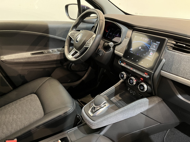 Renault ZOE R110 Experience 52 kWh (Huuraccu) / CarPlay / Camera / Airco / Cruise Control / LMV / Navigatie / 11.000 KM !! Prijs ex BTW € 11.500,- - Hečbekas: foto 4 Renault ZOE R110 Experience 52 kWh (Huuraccu) / CarPlay / Camera / Airco / Cruise Control / LMV / Navigatie / 11.000 KM !! Prijs ex BTW € 11.500,- - Hečbekas: foto 4