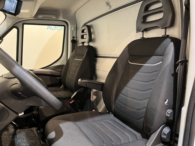 Vilkikas Iveco Daily 35S18 3.0 BE Clixtar Automaat Bakwagen met Laadklep / Laadvermogen 3.060 KG / Euro 6 / Luchtvering / Airco / Camera / CarPlay / Cruise Control /: foto 8