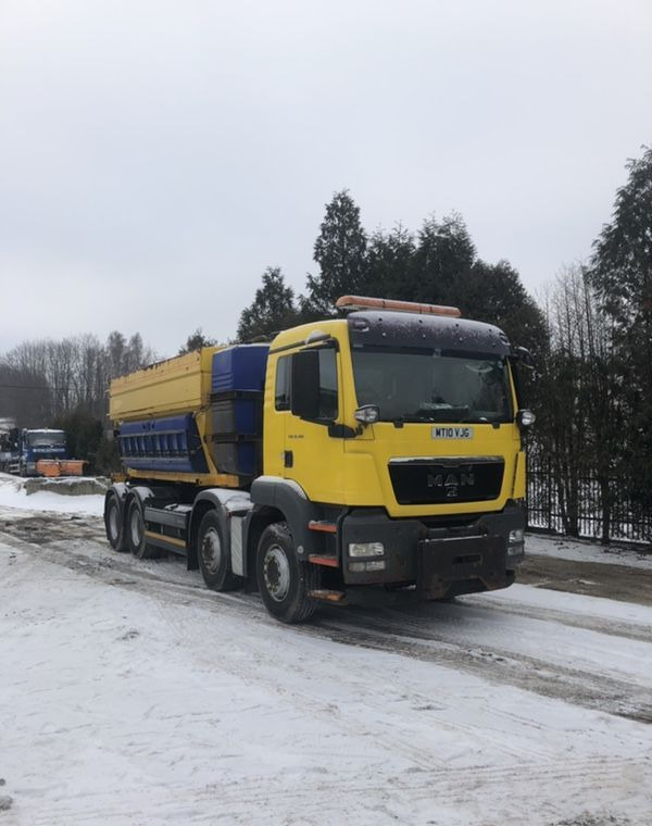 MAN TGS 32.360 8x4 piaskarka solarka schmidt euro5 pług - Komunalinė/ Specializuota technika, Sunkvežimis: foto 2 MAN TGS 32.360 8x4 piaskarka solarka schmidt euro5 pług - Komunalinė/ Specializuota technika, Sunkvežimis: foto 2