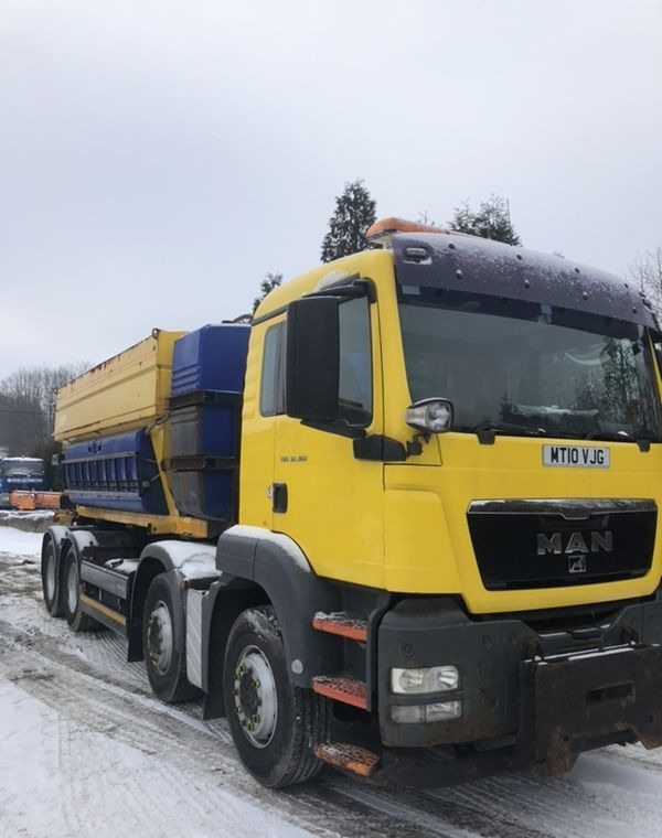 MAN TGS 32.360 8x4 piaskarka solarka schmidt euro5 pług lizingą MAN TGS 32.360 8x4 piaskarka solarka schmidt euro5 pług: foto 17