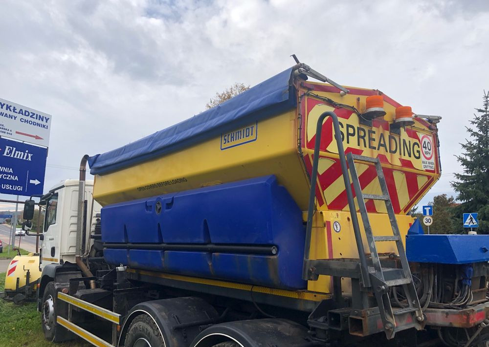 MAN TGM 26.290 piaskarka solarka schmidt 6x4 euro6 - Sniego valymo mašina: foto 5 MAN TGM 26.290 piaskarka solarka schmidt 6x4 euro6 - Sniego valymo mašina: foto 5