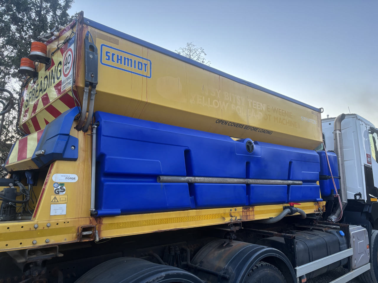 RENAULT K380 6x6 K380 6x6 SCHMIDT STRATOS III GRITTER/SPREADER PLOUGH - Sniego valymo mašina: foto 2 RENAULT K380 6x6 K380 6x6 SCHMIDT STRATOS III GRITTER/SPREADER PLOUGH - Sniego valymo mašina: foto 2