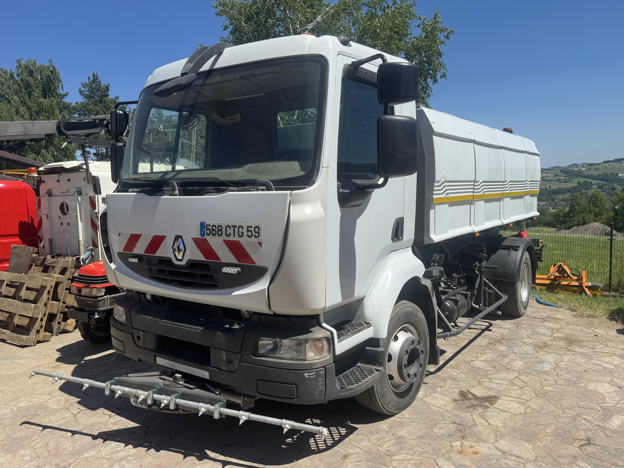 Renault Midlum water truck laveuse sprinkler - Gatvių šlavimo mašina: foto 1 Renault Midlum water truck laveuse sprinkler - Gatvių šlavimo mašina: foto 1