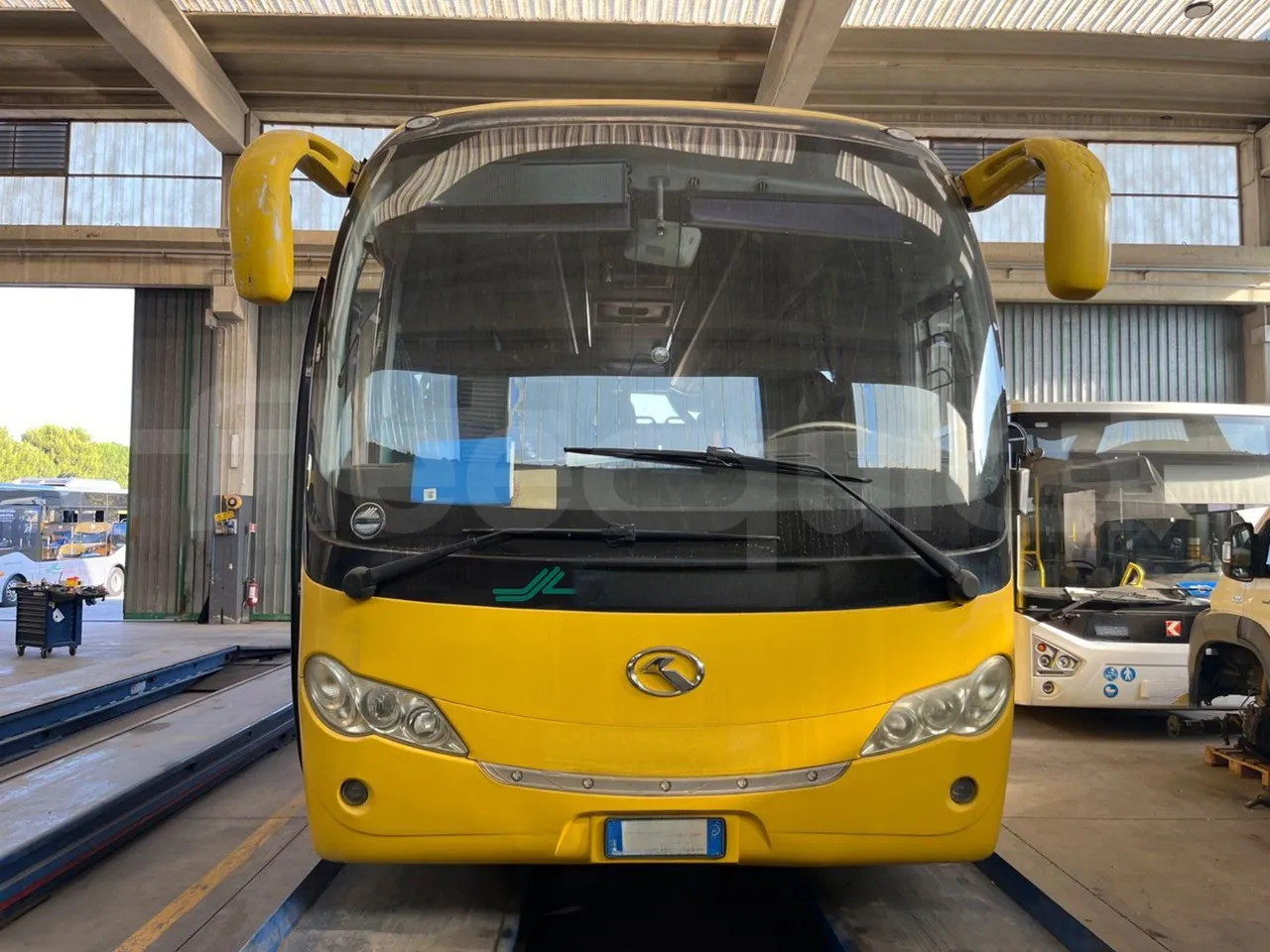 King Long XMQ6800 - Turistinis autobusas: foto 2 King Long XMQ6800 - Turistinis autobusas: foto 2