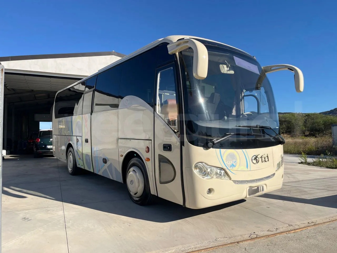 King Long XMQ6900 - Turistinis autobusas: foto 1 King Long XMQ6900 - Turistinis autobusas: foto 1