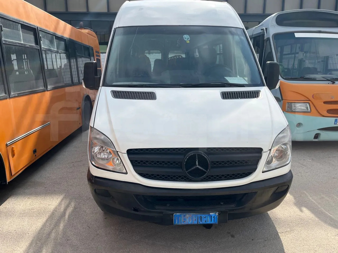 Mercedes-Benz Sprinter - Mikroautobusas, Keleivinis furgonas: foto 2 Mercedes-Benz Sprinter - Mikroautobusas, Keleivinis furgonas: foto 2