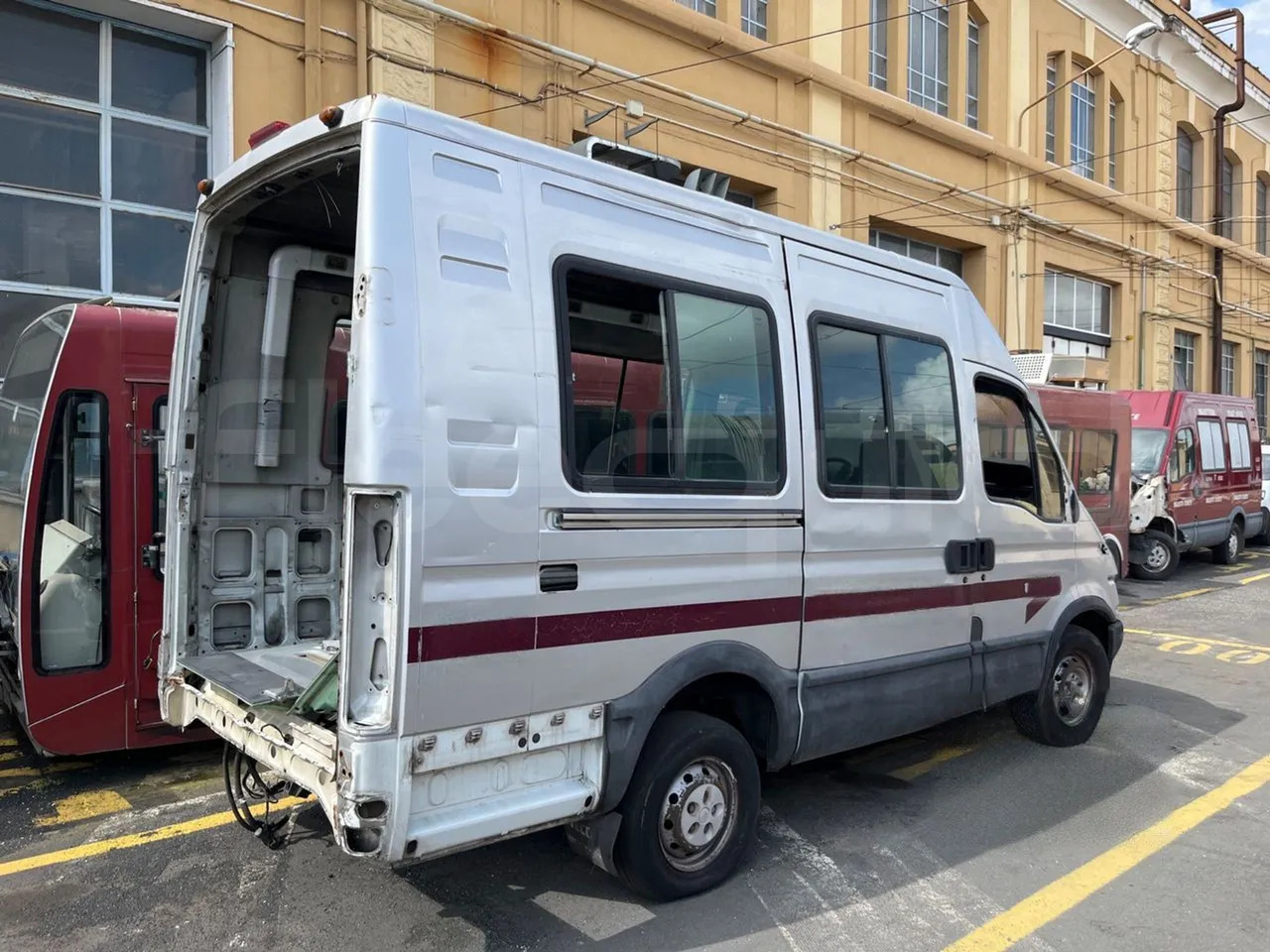 N.6Iveco Daily - Mikroautobusas, Keleivinis furgonas: foto 5 N.6Iveco Daily - Mikroautobusas, Keleivinis furgonas: foto 5