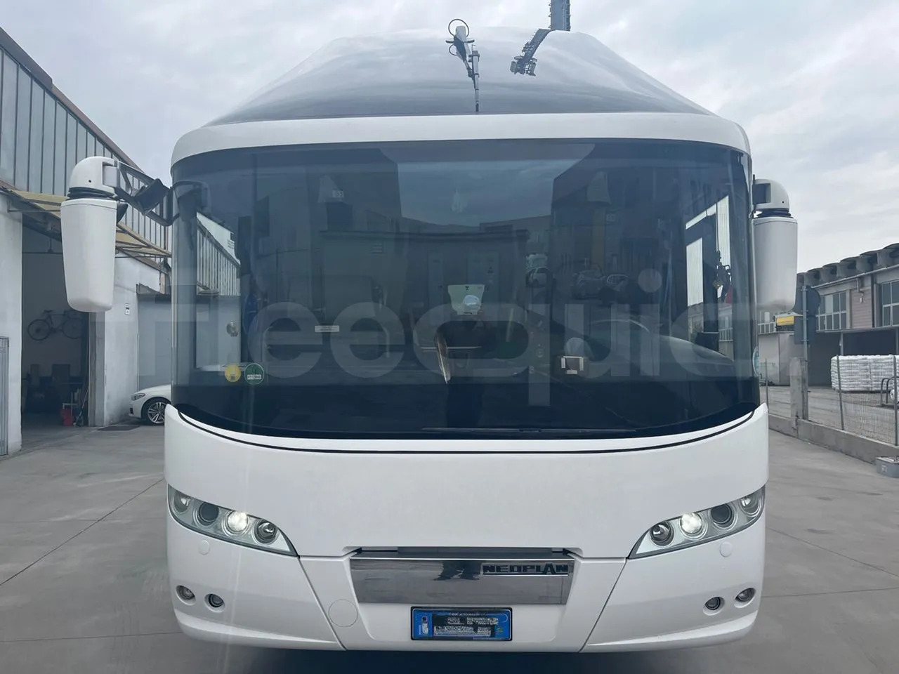 Neoplan Starliner - Turistinis autobusas: foto 2 Neoplan Starliner - Turistinis autobusas: foto 2