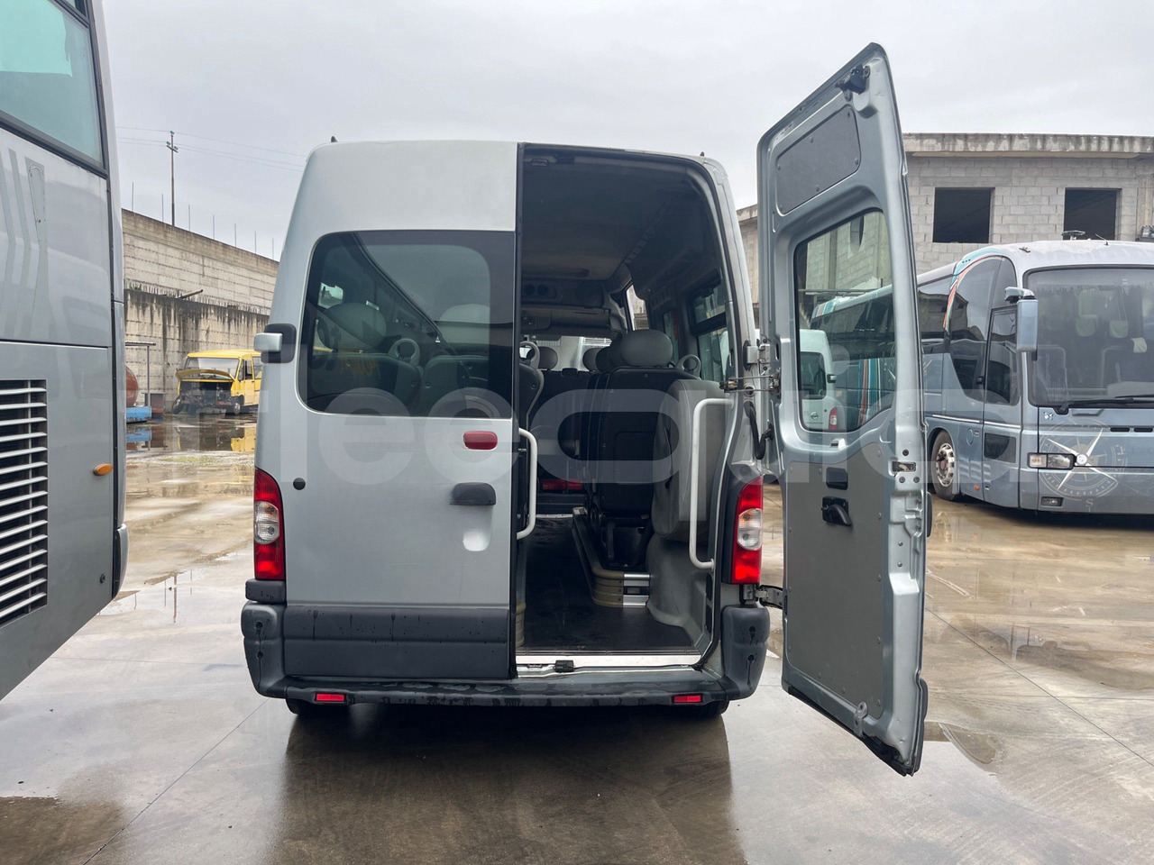 Nissan Interstar - Mikroautobusas, Keleivinis furgonas: foto 5 Nissan Interstar - Mikroautobusas, Keleivinis furgonas: foto 5