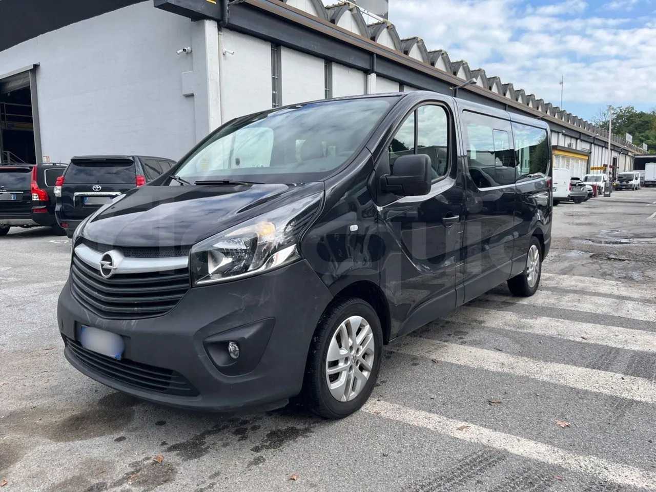 Opel Vivaro - B - Mikroautobusas, Keleivinis furgonas: foto 4 Opel Vivaro - B - Mikroautobusas, Keleivinis furgonas: foto 4