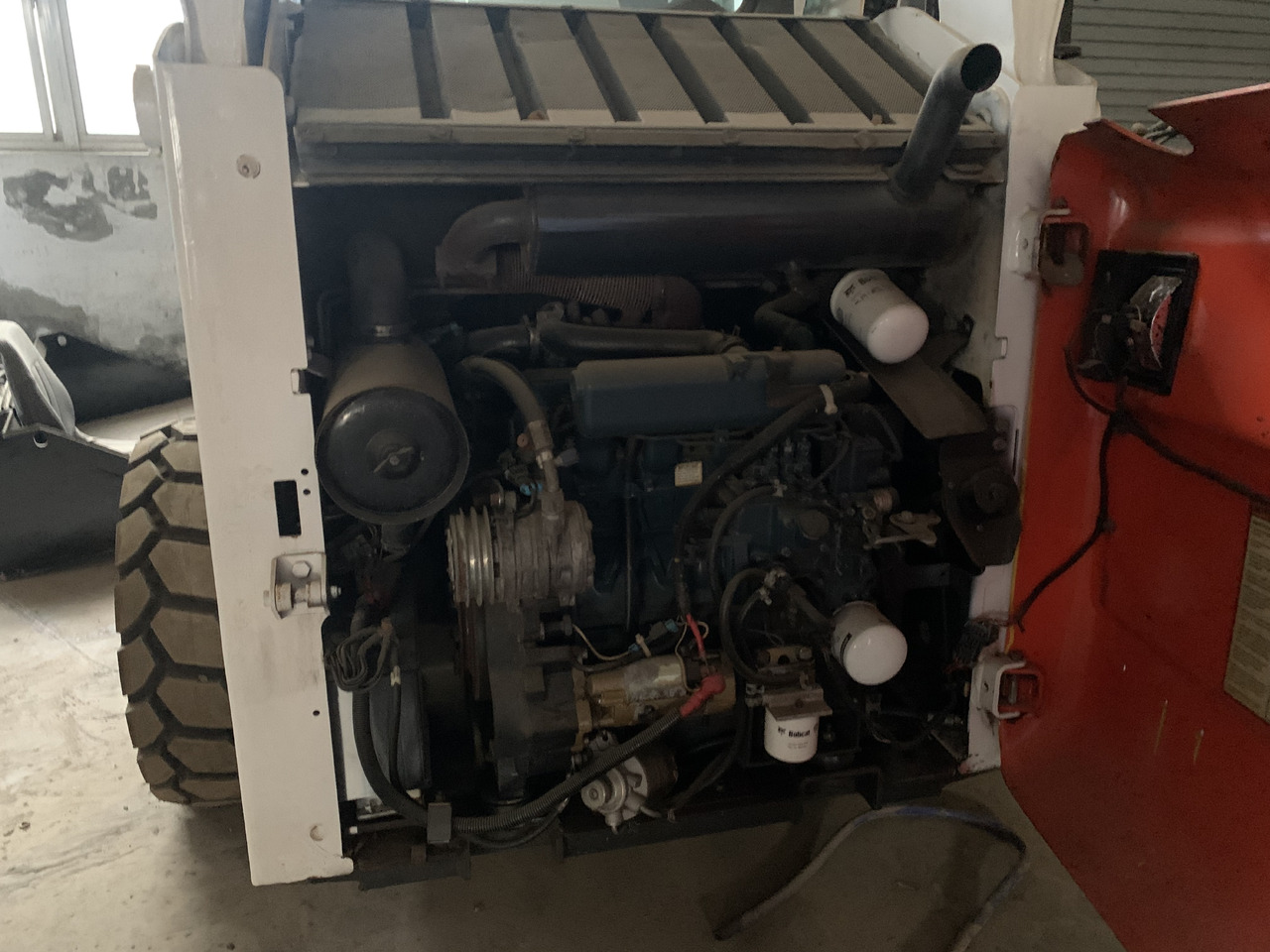 Mini krautuvas BOBCAT S185: foto 9