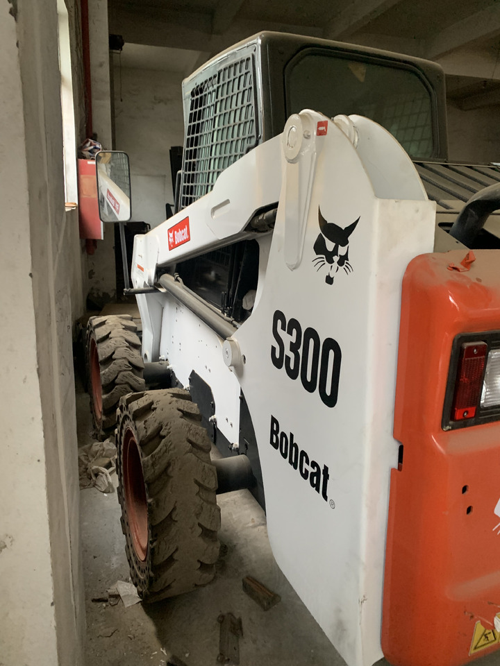 BOBCAT S300 - Mini krautuvas: foto 3 BOBCAT S300 - Mini krautuvas: foto 3