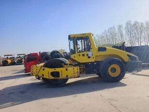 Bomag BW 220D-40 - Asfalto volus: foto 1 Bomag BW 220D-40 - Asfalto volus: foto 1