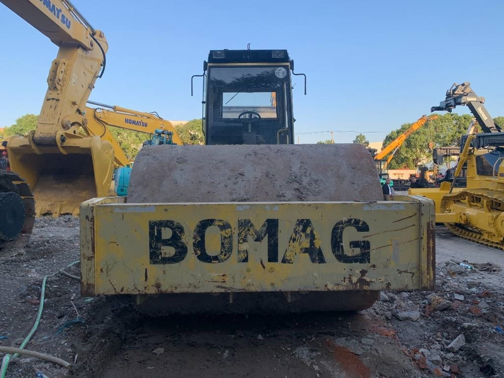 Bomag BW 225 D-3 - Asfalto volus: foto 2 Bomag BW 225 D-3 - Asfalto volus: foto 2