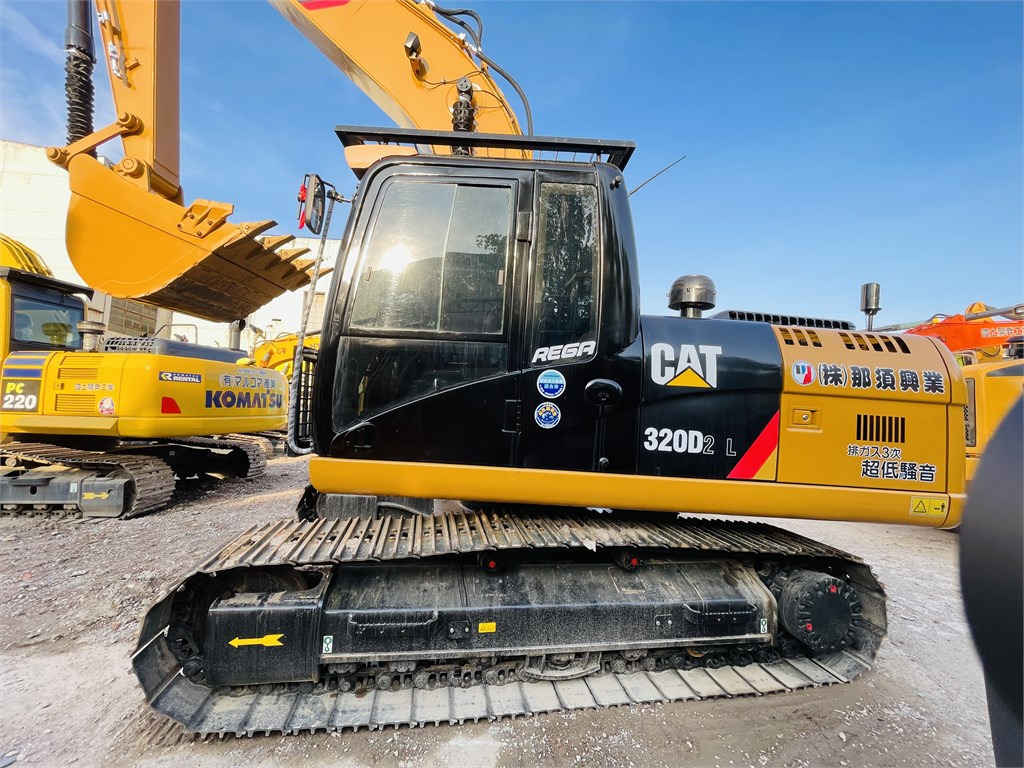 CAT 320D2 L - Ekskavatorius: foto 4 CAT 320D2 L - Ekskavatorius: foto 4
