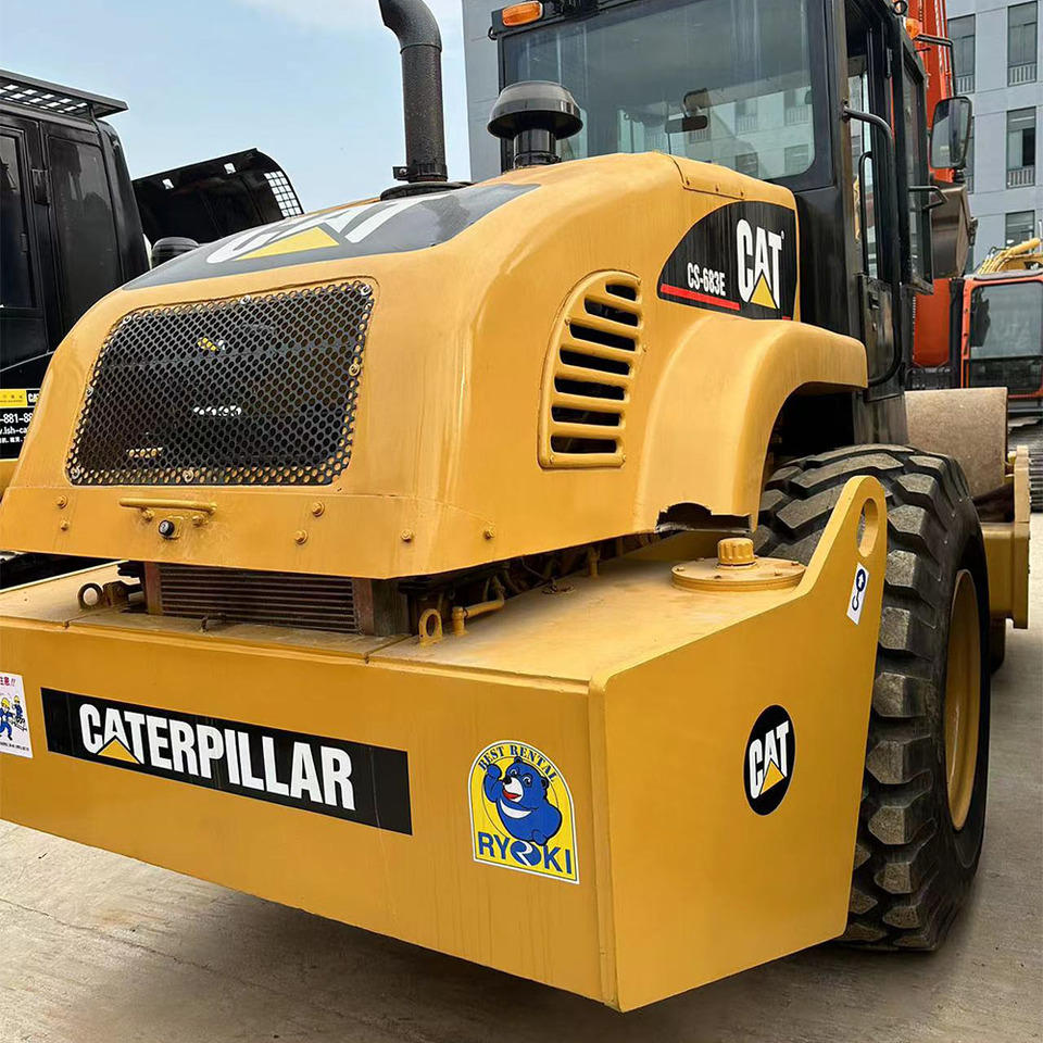 CATERPILLAR CS683E - Kompaktorius: foto 1 CATERPILLAR CS683E - Kompaktorius: foto 1