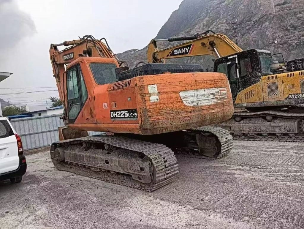 Doosan DX 225 DH225LC-9 DX 225 DH225LC-9 - Vikšrinis ekskavatorius: foto 3 Doosan DX 225 DH225LC-9 DX 225 DH225LC-9 - Vikšrinis ekskavatorius: foto 3