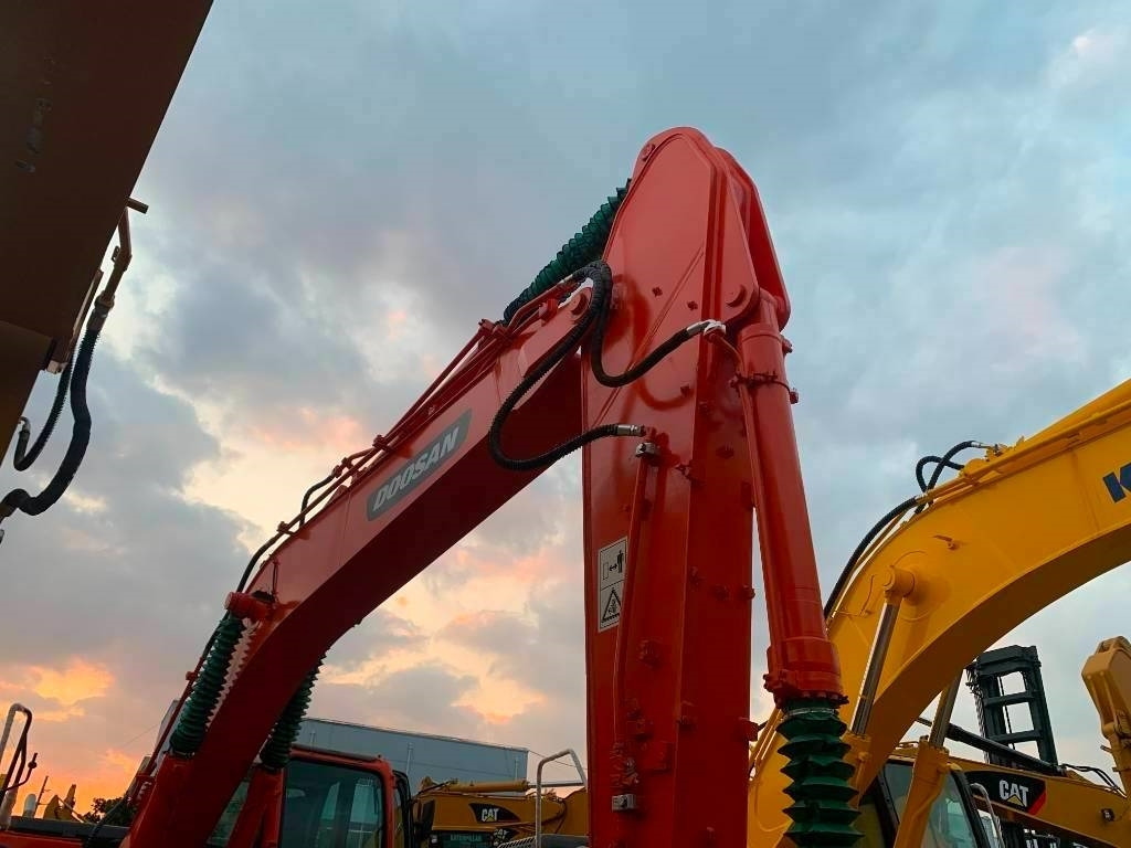 Doosan DX 225 LC - Vikšrinis ekskavatorius: foto 2 Doosan DX 225 LC - Vikšrinis ekskavatorius: foto 2