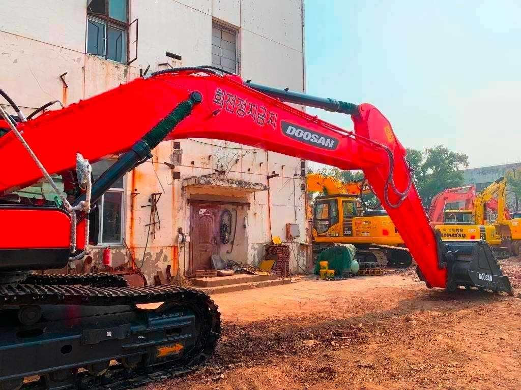 Doosan DX 340 LCA - Vikšrinis ekskavatorius: foto 2 Doosan DX 340 LCA - Vikšrinis ekskavatorius: foto 2