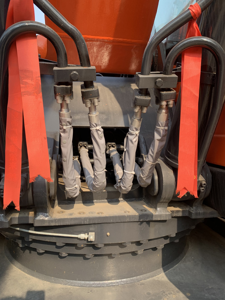 Doosan DX300LC-9C - Ekskavatorius: foto 5 Doosan DX300LC-9C - Ekskavatorius: foto 5