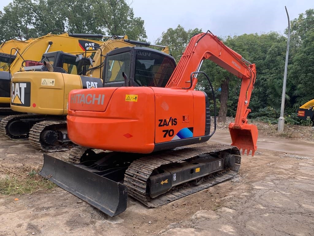 Hitachi Zaxis 70 - Vikšrinis ekskavatorius: foto 2 Hitachi Zaxis 70 - Vikšrinis ekskavatorius: foto 2